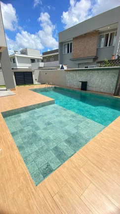Imagem Casa nova no Condomínio Caledônia com 4 suítes e 4 vagas de garagem em Camboriú SC
