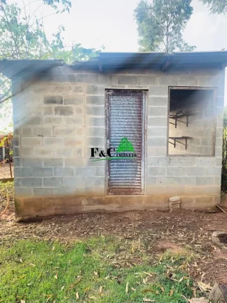 Imagem Chácara para Venda em Limeira, Bairro dos Pires, 3 dormitórios, 1 suíte, 1 banheiro, 6 vagas