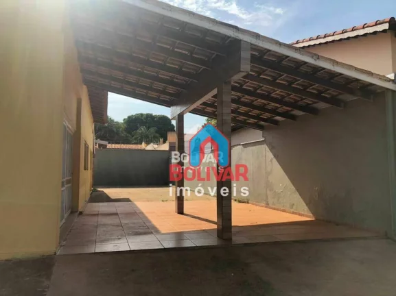 Imagem Casa com 3 dormitórios à venda, 250 m² por R$ 550.000,00 - GO-206 - Cachoeira Dourada/GO