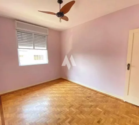 Imagem Apartamento Amplo e Reformado- pronto para morar - 03 Quartos na AV.: Ana Costa próximo a Rua Carvalho de Mendonça