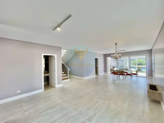 Imagem Casa em Condomínio a Venda no bairro Granja Viana - Cotia, SP