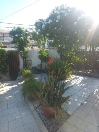 Imagem "Vendo casa na melhor Alameda de Vilas do Atlântico: segurança, 3 quartos e varanda!"
