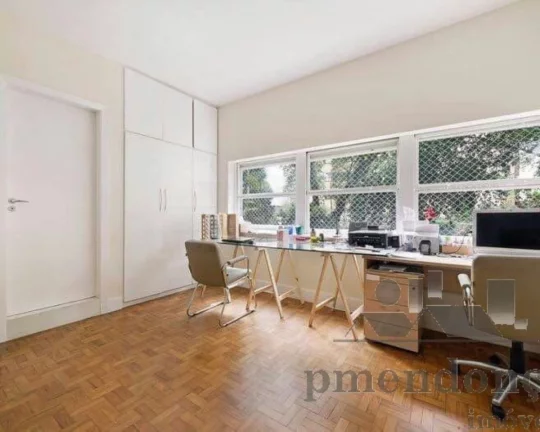 Imagem Otimo apartamento reformado, com amplo living, para 3 ambientes janeloes, piso origial em lindos tac...