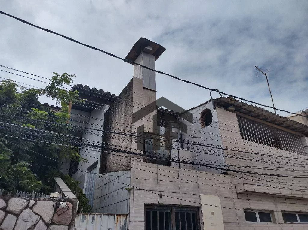 Edifício Residencial para Alugar, 336 m² em Pina - Recife