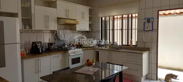 Imagem Casa térrea à venda no bairro Rio acima - Votorantim