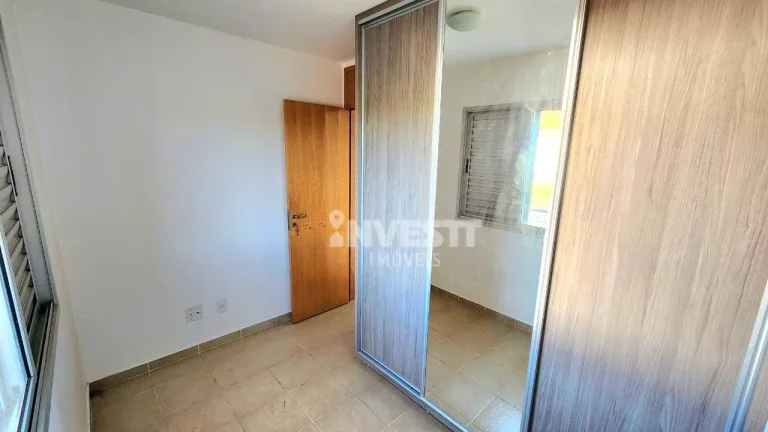 Imagem Casa com 4 quartos - Setor Negrão de Lima - Goiânia/GO