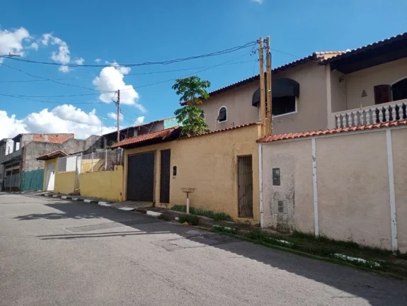 Imagem Sobrado com 2 dormitórios à venda, 198 m² por R$ 680.000,00 - Vila Amélia - Poá/SP