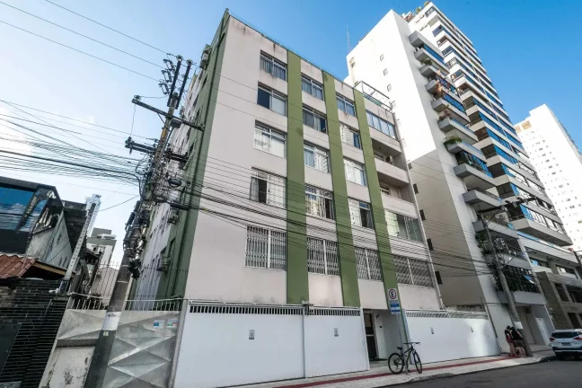 Imagem Apartamento com 3 dormitórios sendo 1 suíte e 2 vagas na região Central de Balneário Camboriú SC