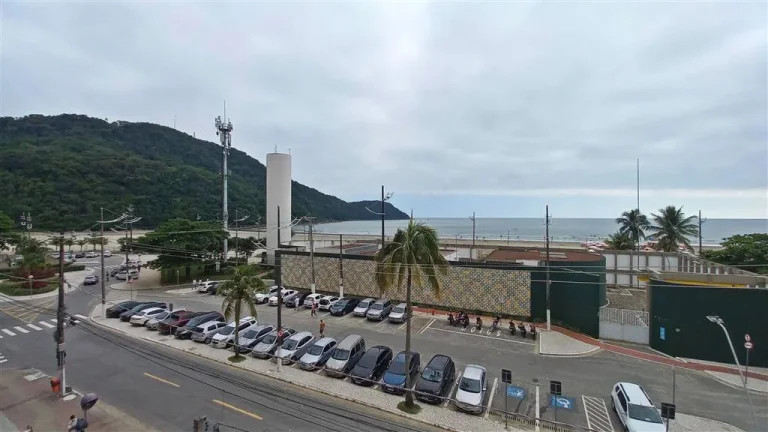 Imagem APARTAMENTO COM 48 m² - FORTE - PRAIA GRANDE SP