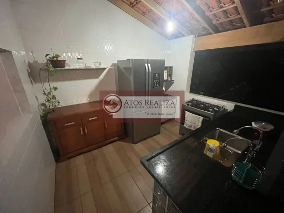Imagem Casa de 180m² em Jardim das Palmeiras - São Paulo, com 2 dormitórios e 1 suíte por R$ 575.000 para venda e locação
