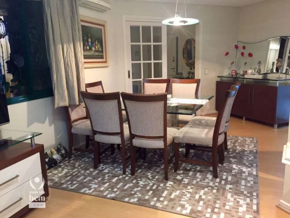 Imagem Apartamento com 149 m², 3 quartos (1 suíte com hidromassagem), 2 vagas de garagem à venda por R$ 1.090.000 - Centro - Curitiba/PR
