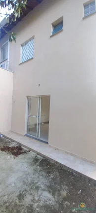 Imagem Casa nova com 2 suítes, corredor lat.com linda vista, acabamento de 1a.