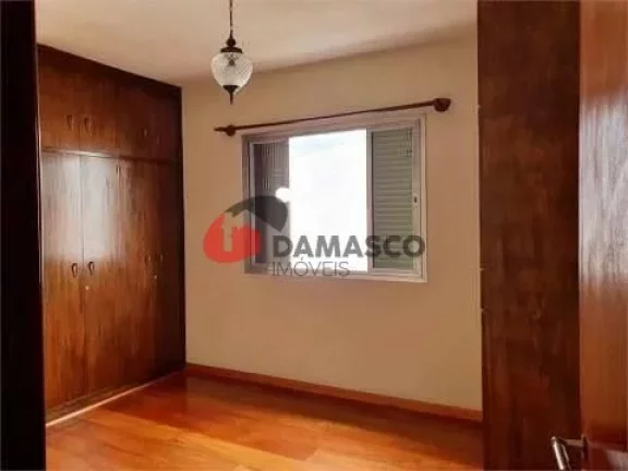 Imagem Sobrado à venda 3 Quartos, 1 Suite, 6 Vagas, 246M², Vila Alpina, São Paulo - SP