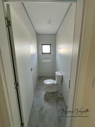 Imagem Casa / Sobrado para Venda em Camboriú / SC no bairro Santa Regina