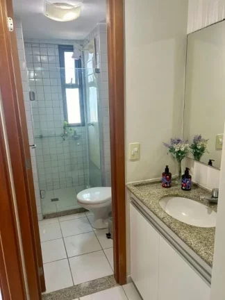Imagem Apartamento de 135m² à venda, com 4 quartos (2 suítes), localizado em Boa Viagem, Recife - Pernambuco.