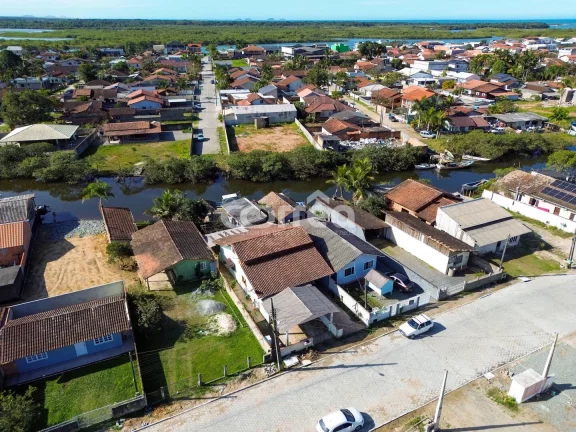 Imagem Casa à beira rio | Centro | Bal. Barra do Sul