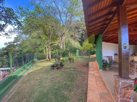 Imagem Linda Chácara à Venda em Condomínio Fechado em Bom Jesus dos Perdões