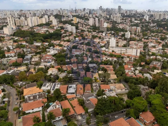 Imagem Espetacular casa à venda em São Paulo-SP, Alto de Pinheiros: 4 quartos, 4 suítes, 2 salas, 6 banheiros, 7 vagas, 495m².