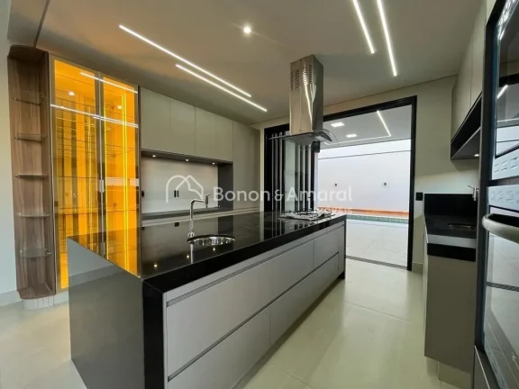 Imagem Excelente casa térrea nova com 3 suítes, totalmente integrada e planejada no Condomínio Glarus, S...