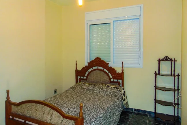 Imagem Pitangueiras - Amplo apartamento à 150 metros da praia.