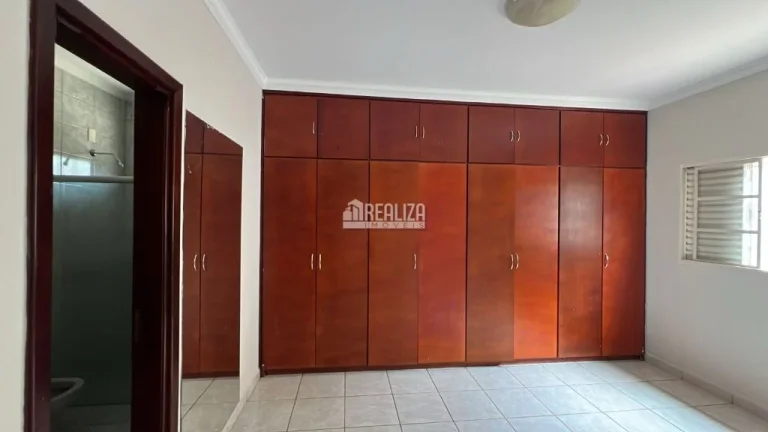 Imagem Casa para Alugar no Parque das Américas, em Uberaba