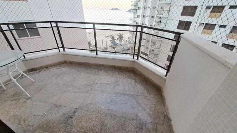 Imagem APARTAMENTO DUPLEX COM EXCELENTE VISTA PARA O MAR, À 40 METROS DA PRAIA NA PITANGUEIRAS.