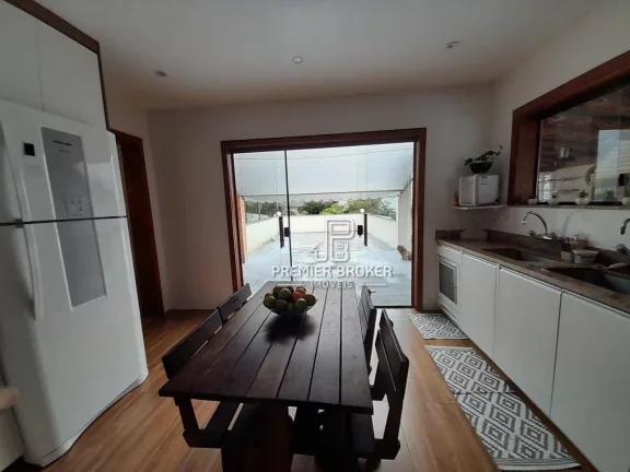 Imagem Casa à venda, 350 m² por R$ 750.000,00 - Araras - Teresópolis/RJ