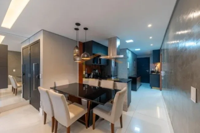 Imagem Apartamento 80m², totalmente reformado, porteira fechada, 2 dormitórios, sendo 1 suíte com banhei...