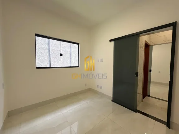 Imagem A casa possui 

- 3 quartos sendo 1 suíte 
- Sala 
- Cozinha 
- 2 banheiros 
- Área gurmet com chu...