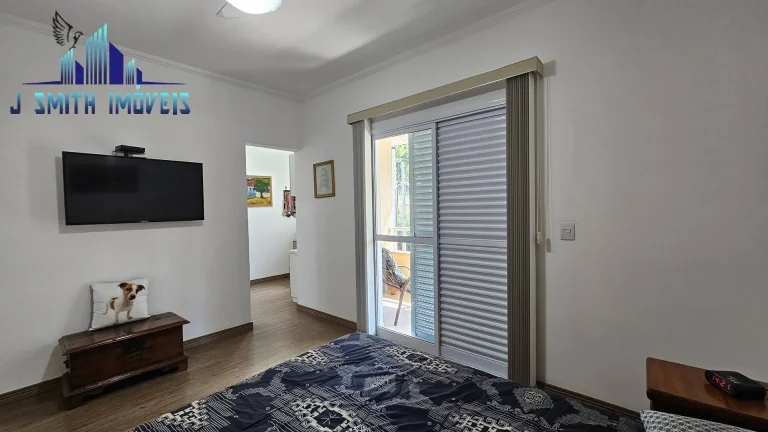 Imagem CASA 3 SUÍTES, 220m², AMPLA , ISOLADA, COND. FECHADO, COTIA, KM 26.