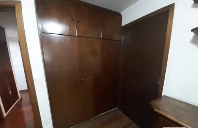 Imagem AP 2623 - Área útil: 138,61 m² - muito bem localizado, no Centro da cidade. Distribuído em uma e...