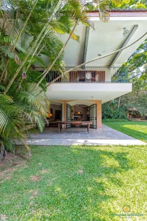 Imagem Casa com 6d/2sts, salão festas, piscina, gourmet! Em condomínio