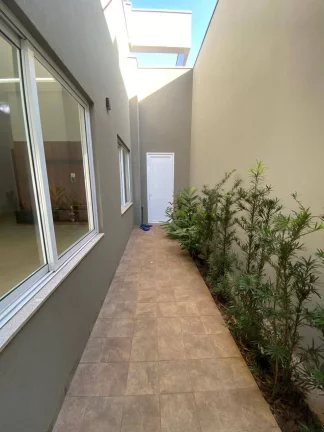 Imagem Casa nova com 3 suítes no Condomínio Acapulco