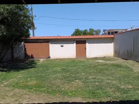 Imagem CASA DUPLEX A€ VENDA | PRA“XIMO A€ PRAIA DE MANGUINHOS | 360MA² DE TERRENO
