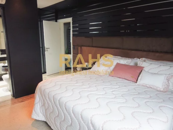 Imagem Espetacular apartamento de muito requinte e bom gosto localizado em região nobre da cidade. Com um ...