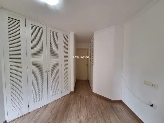 Imagem Apartamento com 3 dorm. e 1 suíte - 98m2 em Moema
