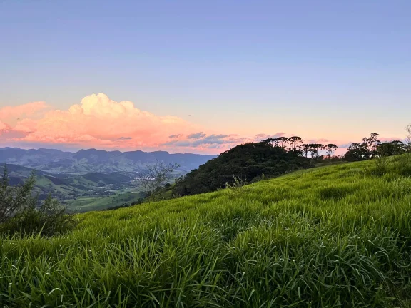 Imagem O Topo da Mantiqueira: Terreno Espetacular com 32.000m², 100% Aproveitável e Vista Infinita