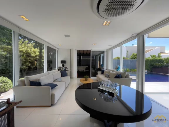 Imagem Casa no condomínio Veduta com 3 quartos suítes e piscina com 600m² de terreno