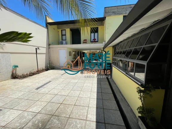 Imagem Linda Casa ampla próximo ao Centro de Ubatuba SP