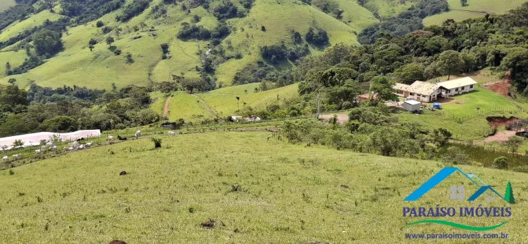 Imagem Terreno Rural dos Sonhos: Cachoeiras, Bares e uma Vila Charmosa