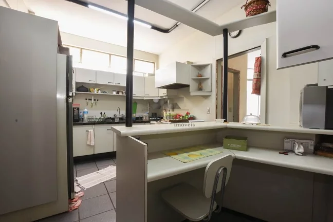 Imagem Apartamento à venda em Higienópolis com 3 quartos sendo 1 suite e 1 vaga, 169 m²