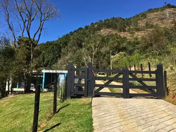 Imagem Contemplação e Design: O Equilíbrio Perfeito no Campestre