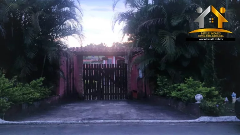 Imagem Bela Casa Térrea no Condomínio Colinas de Caucaia do Alto - Cotia