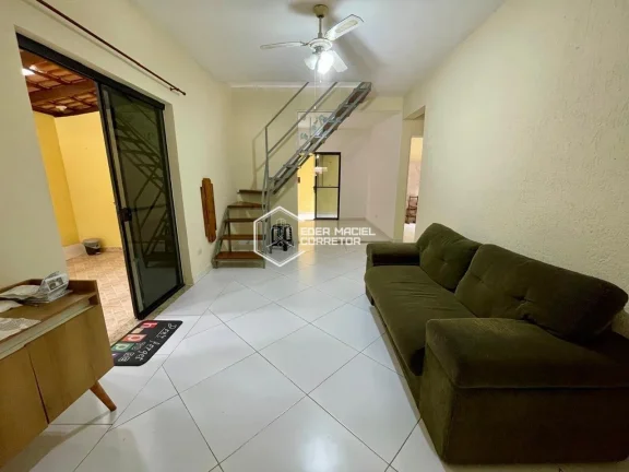 Imagem Excelente imóvel em terreno de 275 m², com 219 m² de área construída, ideal para moradia famili...