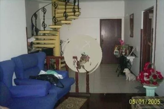 Imagem GARAGEM FECHADA 2 AUTOS E VÁRIAS MOTOS