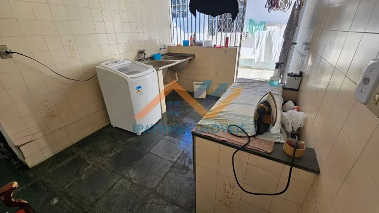 Imagem Casa térrea de 3 quartos e 2 vagas no Imbaúbas em Ipatinga Viva na área mais valorizada do bairro Imbaúbas em Ipatinga, pertinho do Coelho Diniz, Sesi e Aapi. Possui - Sala tv; - Sala de jantar; - C