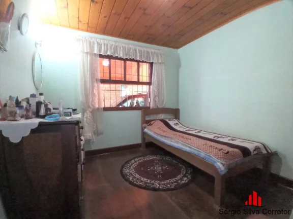Imagem Casa Com 06 Dormitórios a Venda, Por R$ 850.000,00 na Região de Abernéssia.