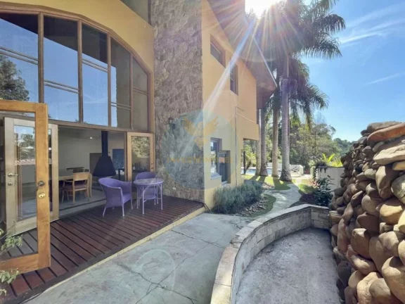 Imagem Casa em Condomínio a Venda no bairro Palos Verdes - Carapicuíba, SP