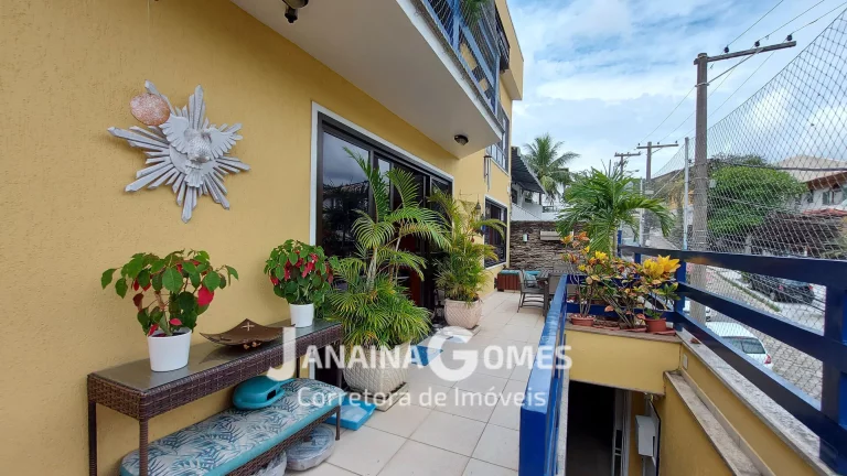 Imagem Casa sofisticada com 4 quartos, 3 suítes, jardins e área de lazer
