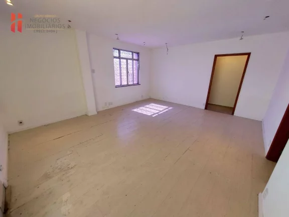 Imagem INCRÍVEL CASA TRIPLEX NO JARDIM 25 DE AGOSTO.